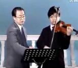 王振山铃木小提琴视频教学《04-01 换把基本↓动作》